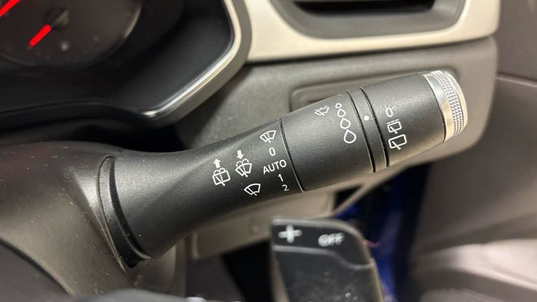 Renault Captur 1.3 TCE 140 Iconic 5dr EDC Petrol Hatchback